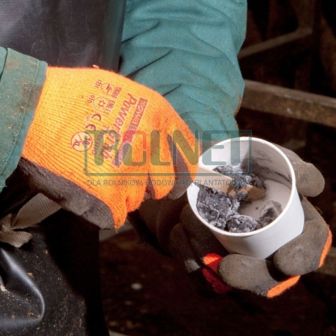 Sposób użycia zestawu do leczenia racic Technobase 8000 mieszanie