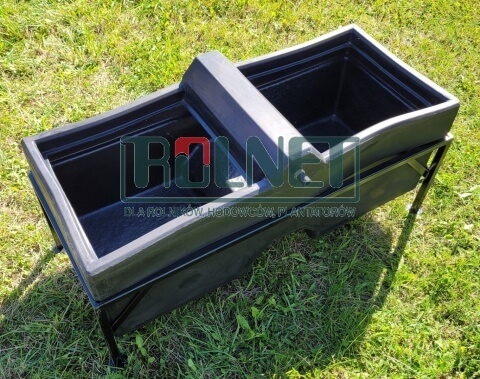Poidło wannowe dla bydła i koni metalowo-plastikowe S17