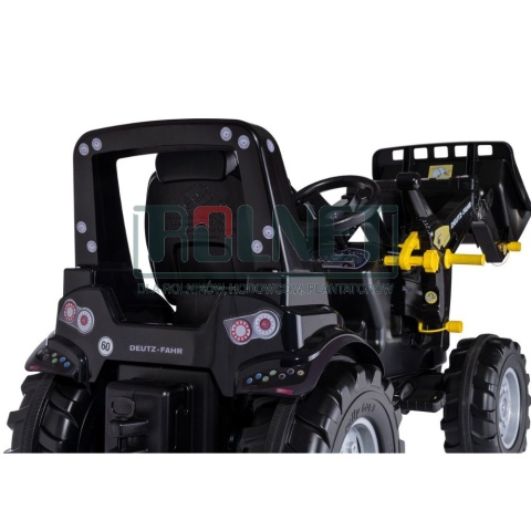 Traktor Deutz Agrotron z ładowaczem czołowym, czarny