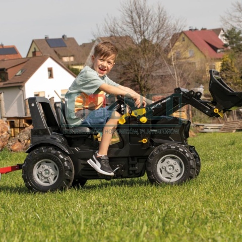 Traktor Deutz Agrotron z ładowaczem czołowym, czarny